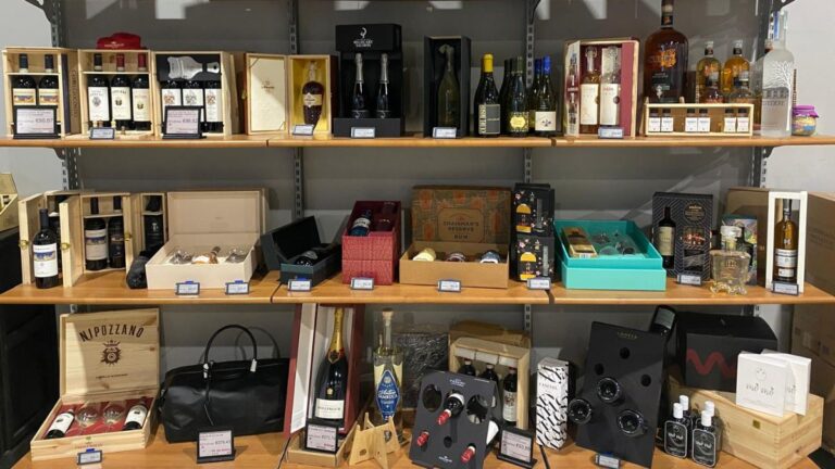 Cantine MIDA: l'enoteca come teatro di emozioni e scoperte sensoriali