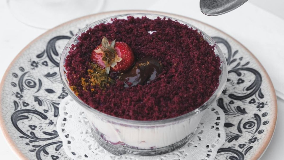 Dolce al cucchiaio al liquore fragolino