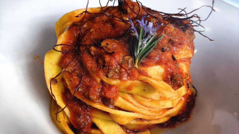 Fettuccine con rigaglie di pollo - la storia