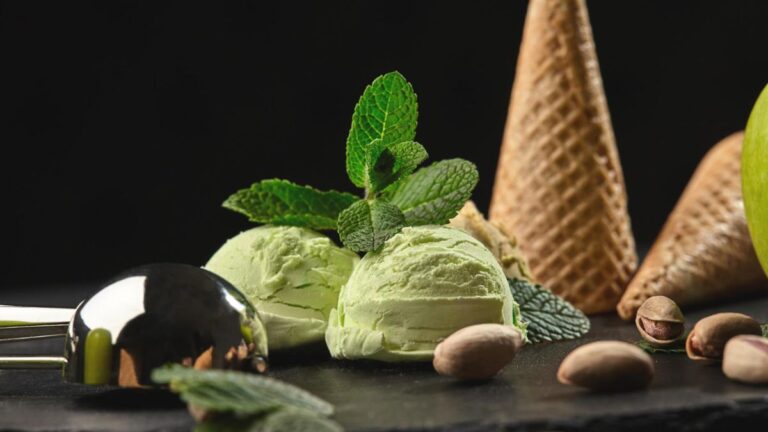 gelato artigianale, Pasticceria Aurora, gelateria Ciociaria, estate 2025, dolci artigianali, qualità degli ingredienti, gelato fatto a mano, eccellenza pasticcera