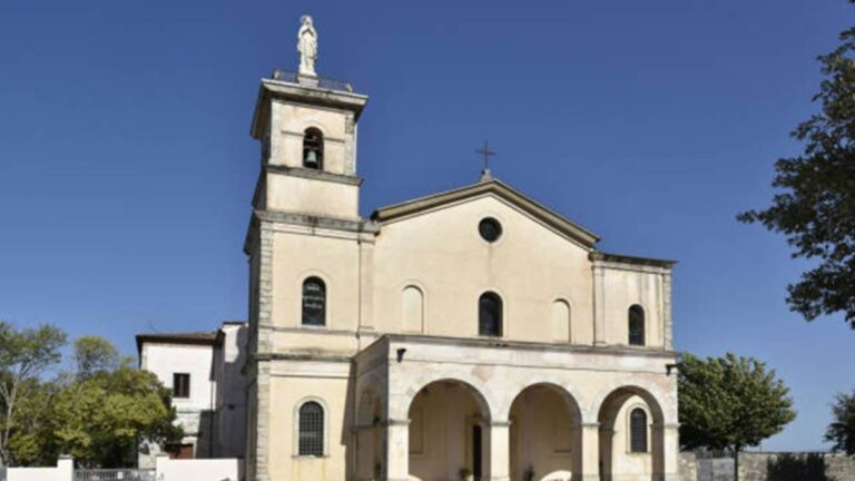 Il Santuario della Madonna della speranza in Giuliano di Roma